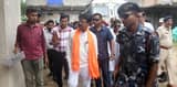 রাতে রেশন সামগ্রী পাচারের অভিযোগ, গোডাউন বন্ধ রাখার নির্দেশ খাদ্যমন্ত্রীর, ভর্ৎসনার মুখে মধ্যমগ্রামের আইসি