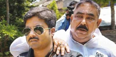 তদন্তের জন্য অনুব্রত মণ্ডলকে নোটিস পাঠাতে প্রস্তুতি পুলিশের, ভাটায় তাণ্ডব, ৩০ লক্ষ টাকার ইট লুটে এফআইআর