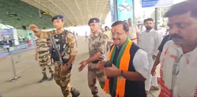 রাঁচি বিমানবন্দরে পৌঁছলেন বিজেপির সর্বভারতীয় সভাপতি নীতীন নবীন