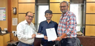 দুঃস্থ ডাক্তারি ছাত্রের পাশে ডব্লুবিডিএফ
