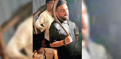 অদিতির অফিস থেকে ত্রাণসামগ্রী, গোডাউন থেকে উদ্ধার হাঁসুয়া-লাঠি, তরুণজ্যোতির উপস্থিতিতে বাগুইআটিতে অভিযান