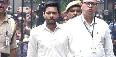 ভবানীভবন থেকে বেরিয়ে গেলেন অভিষেক বন্দ্যোপাধ্যায়
