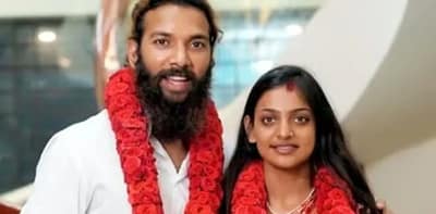কুম্ভমেলার ভাইরাল গার্ল ‘প্রাপ্তবয়স্ক’, স্বামীর ট্রানজিট  জামিন মঞ্জুর