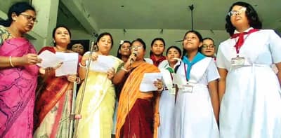 বন্দে মাতরম শিখতে ব্যস্ত স্কুল ও মাদ্রাসার শিক্ষক-শিক্ষিকারা
