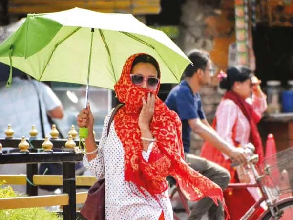 দক্ষিণবঙ্গে কাল থেকে চড়বে তাপমাত্রা