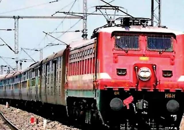 মহিলা যাত্রীদের সুরক্ষায় বিশেষ পদক্ষেপ
