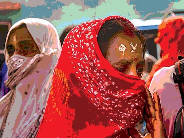শর্ত বেঁধে মহিলা ভাতা!, দিল্লিতে বিজেপির বিরুদ্ধে প্রতিশ্রুতি খেলাপের অভিযোগ