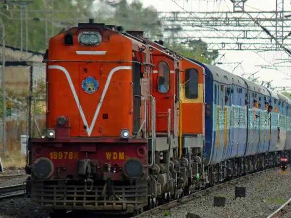২০ মার্চ কাঞ্চনকন্যা এক্সপ্রেসে জুড়ছে বাড়তি জোড়া এসি কোচ