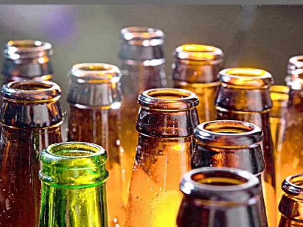 ২১ হলেই কেনা যাবে বিয়ার, ভাবনা দিল্লি সরকারের