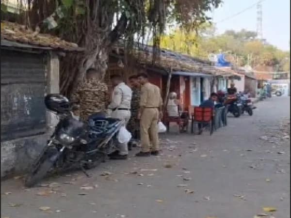 ভাটপাড়া থেকে বিরাটি, উৎসবেও দেদার অশান্তি ছড়াল এলাকাজুড়ে