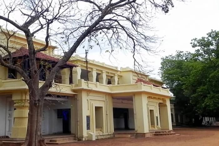 প্রাক্তনীকেই বিশ্বভারতীর নতুন উপাচার্য নিয়োগ কেন্দ্রের