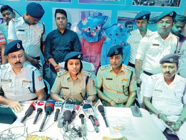 ৩৫০ সিসি ক্যামেরার ফুটেজ ও আর্থিক পুরস্কারেই চুরির কিনারা