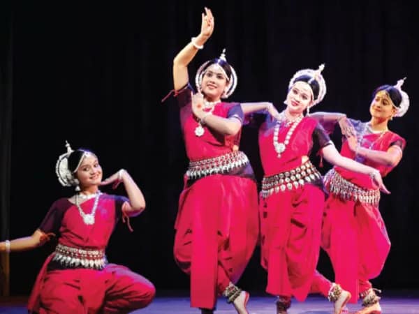 ওড়িশি নৃত্যানুষ্ঠান