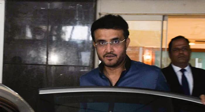 কেউ ফেভারিট নয়: সৌরভ