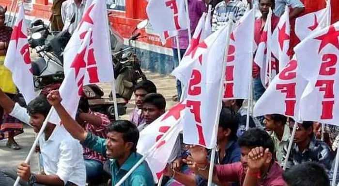 ভগত্ সিংয়ের শহিদ দিবসের সেমিনারে ডিএসওকে এড়াল এসএফআই