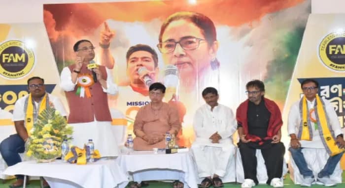 ছাব্বিশের ভোটযুদ্ধে সামাজিক মাধ্যমে বিজেপির মিথ্যাচার রুখতে নতুন লড়াই, শপথ তৃণমূলের