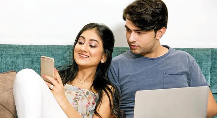বন্ধুত্বের  ভাঙা গড়া