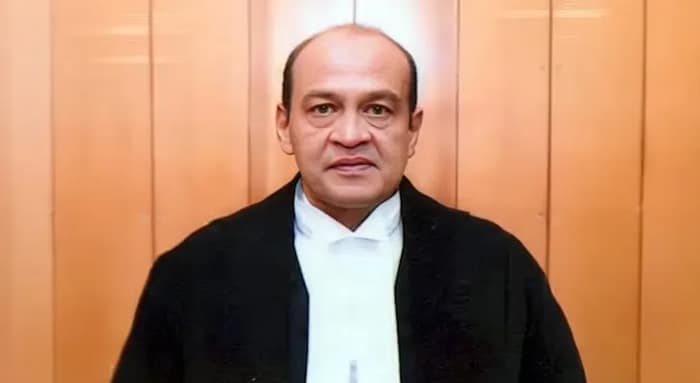 বিচারপতি যশোবন্ত ভার্মাকে কেন রক্ষাকবচ, আবেদন সুপ্রিম কোর্টে