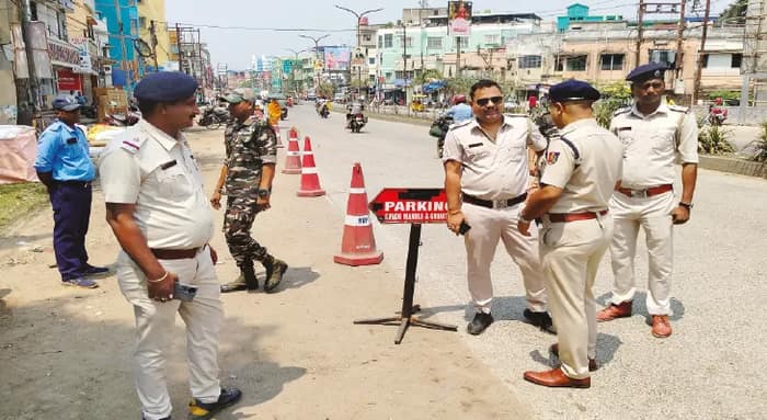 আরামবাগে বেআইনি পার্কিং রুখতে সাতদিনের সময়সীমা