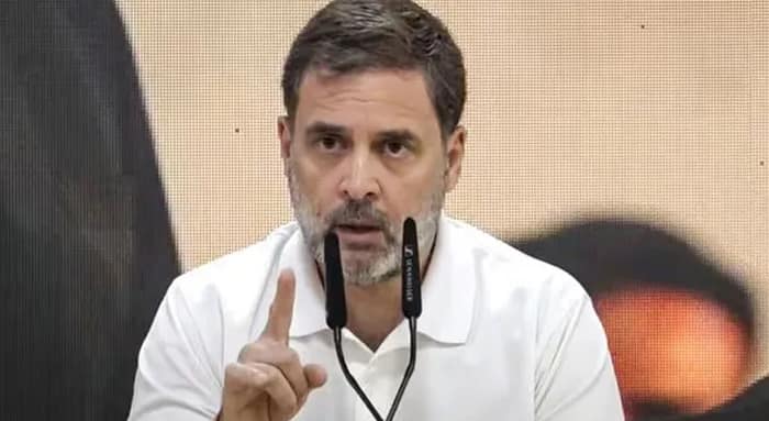 আমার কণ্ঠরোধ করা হচ্ছে, লোকসভায় সবর রাহুল গান্ধী