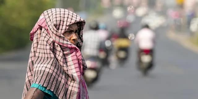 শনি ও রবিবার দক্ষিণবঙ্গের পাঁচ জেলায় তাপপ্রবাহের সতর্কতা