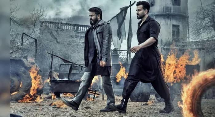 গুজরাত হিংসার প্রসঙ্গ থাকায় আপত্তি! ১৭টি দৃশ্যে কাঁচি চালাতে হবে ‘এল ২: এমপুরান’ সিনেমার