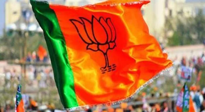 সংখ্যালঘুদের উপহার বিলির কেন্দ্রীয় ফতোয়া গিলতেই হল বঙ্গ বিজেপিকে