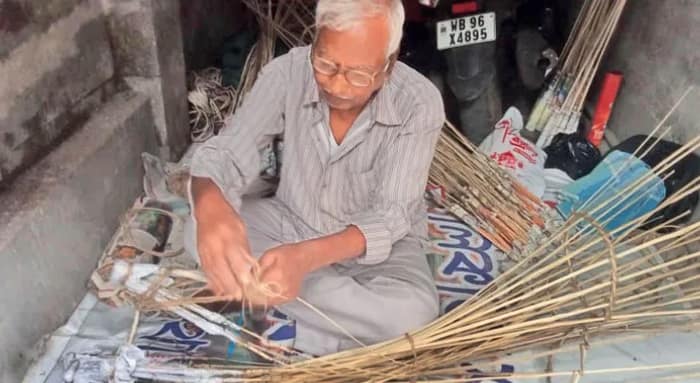 দার্জিলিং থেকে শান্তিনিকেতন, বাজির বরাত আসে রায়দিঘির কানাইয়ের কাছে