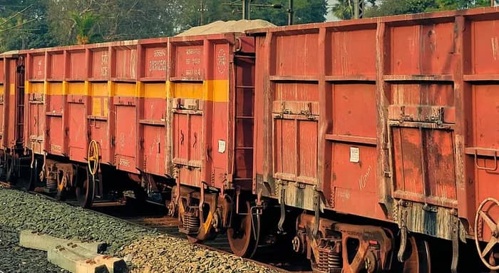 ১০০ কিমি গতিতে ছুটবে মালগাড়ি , পরীক্ষার জন্য হাই স্পিড ট্র্যাক চিত্তরঞ্জনে