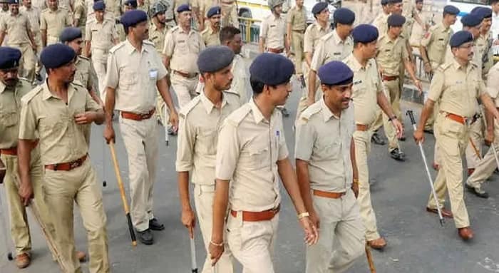 রামনবমী: আজ থেকে ৯ এপ্রিল পর্যন্ত রাজ্যে পুলিশকর্মীদের ছুটি বাতিল