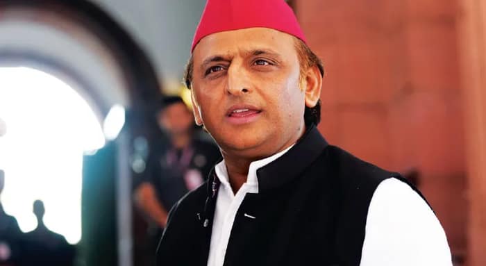 মোদির নাগপুর যাত্রা নিয়ে কটাক্ষ অখিলেশের, চুপ বিজেপি শিবির