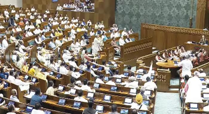 লোকসভার পর রাজ্যসভাতেও পাশ হয়ে গেল ওয়াকফ সংশোধনী বিল
