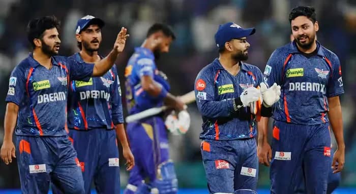 রুদ্ধশ্বাস ম্যাচে ১২ রানে জয়ী লখনউ