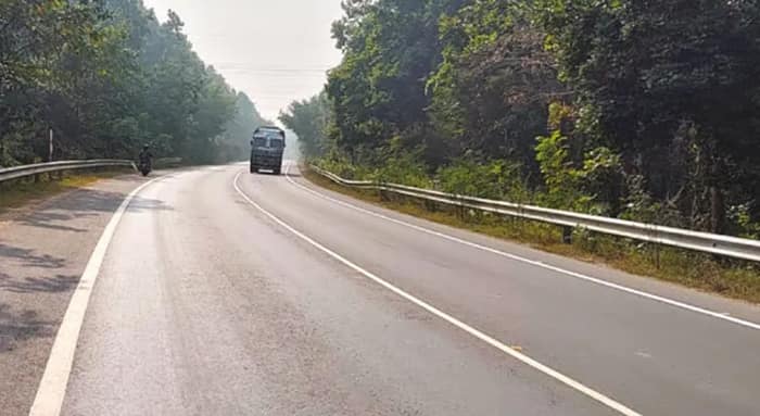 বরাদ্দ শুধু ডাবল ইঞ্জিনেই, প্রধানমন্ত্রী সড়ক যোজনায় ব্রাত্য বাংলা সহ সব বিরোধী রাজ্য