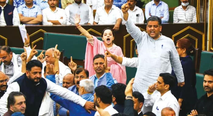 ওয়াকফ: উত্তাল জম্মু-কাশ্মীর বিধানসভা