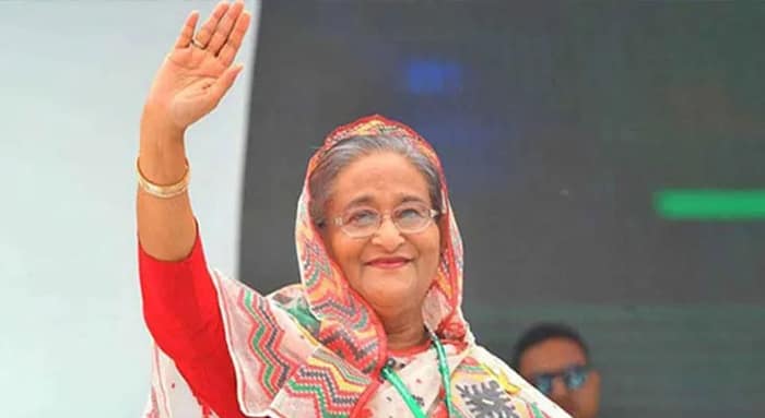 চিন্তা করবেন না, আমি আসতেছি, আওয়ামি কর্মীদের আশ্বাস হাসিনার