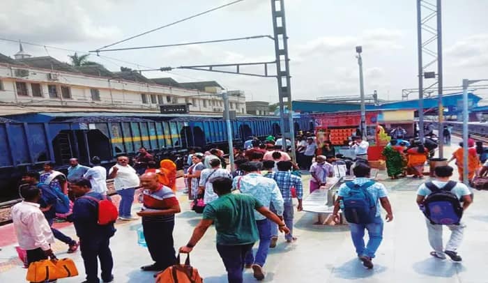বর্ধমান-সাহেবগঞ্জ শাখায় ব্লক বাতিল, একাধিক লোকাল ট্রেন