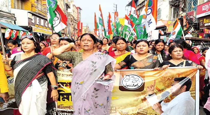 চাকরিহারাদের পাশে তৃণমূল