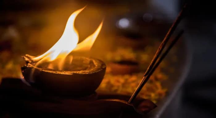 চন্দ্রকোণায় প্রেমিকের সঙ্গে পালানো মায়ের শ্রাদ্ধ করল চার বছরের শিশু