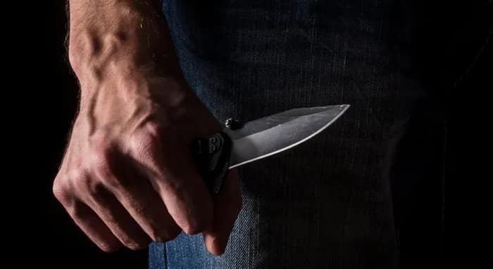 গার্লস স্কুলের শৌচালয়ে ছুরি হাতে ঢুকল মানসিক ভারসাম্যহীন যুবক, ডোমজুড়ে আতঙ্ক