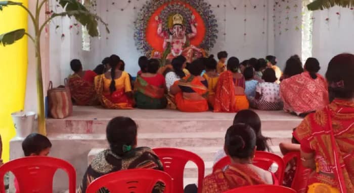 গণেশ পুজোর মধ্য দিয়ে নববর্ষ উদযাপন মালঞ্চার ডাইং গ্রামে