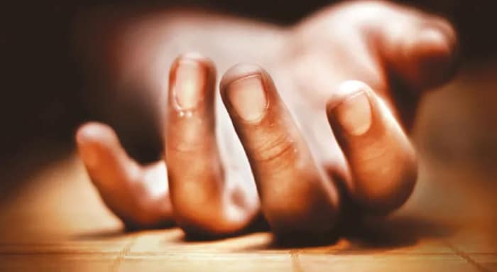 জগদ্দলে পুরনো বাড়ি ভেঙে মহিলার মৃত্যু