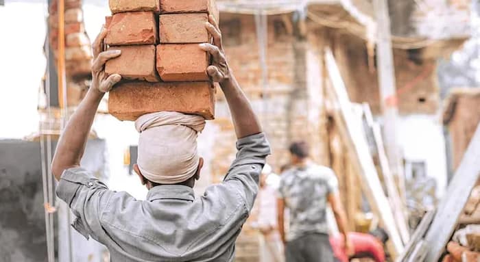 নেপাল থেকে ফিরলেন বাঁকুড়ার ১০ জন পরিযায়ী শ্রমিক, স্বস্তি