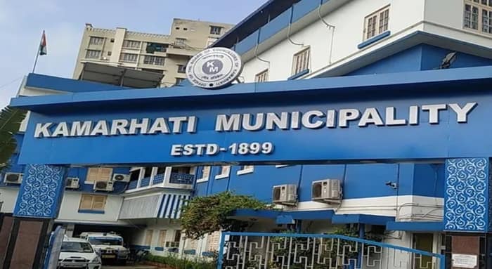 ভরাট করে দেওয়া পুকুর খননে উদ্যোগী হল কামারহাটি পুরসভা