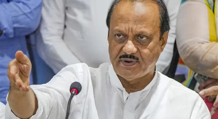 জল্পনা বাড়িয়ে শারদের সঙ্গে ফের একমঞ্চে অজিত পাওয়ার