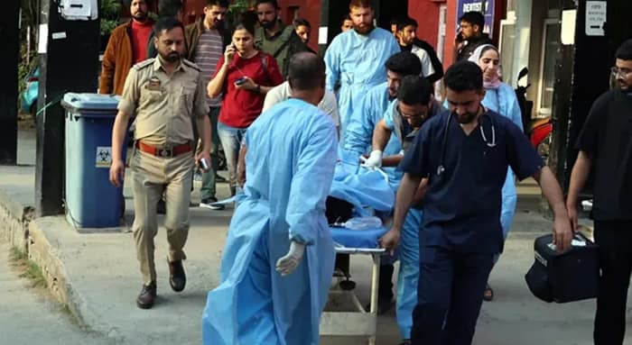 কাশ্মীর রওনা দিয়ে মাঝপথেই বাড়ি ফিরলেন নিহত মণীশের পরিজনরা