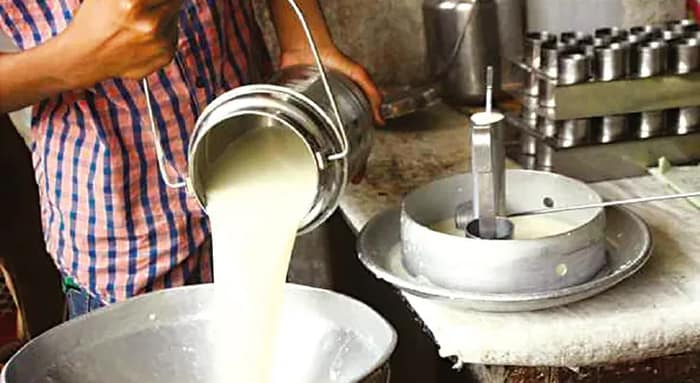 দুধ উৎপাদনে রাজ্যে প্রথম দশে, কৃত্রিম গো-প্রজননেও সাফল্য বীরভূমের