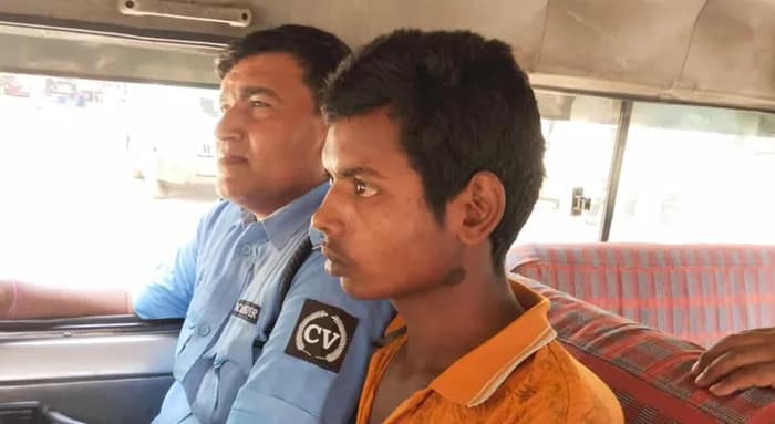 মালদহের হবিবপুর সীমান্তে বিএসএফের হাতে আটক বাংলাদেশী যুবক