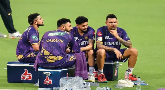 নেটে শ্রেয়সকে দেখে আঙুল কামড়ালেন নাইট কর্তা