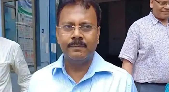 আর জি কর কাণ্ড: দুর্নীতির মামলা থেকে রেহাই চেয়ে আর্জি সন্দীপদের